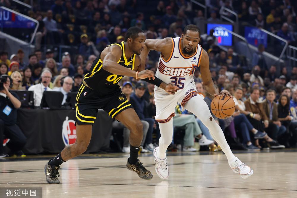 在这对足球 在这对足球