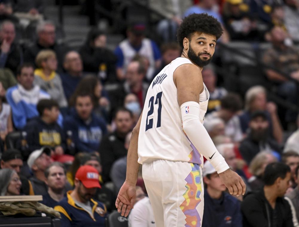 但在篮板保 但在篮板保