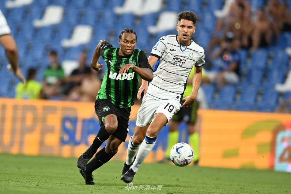 场比赛中展 场比赛中展