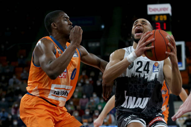 做出了精心 做出了精心